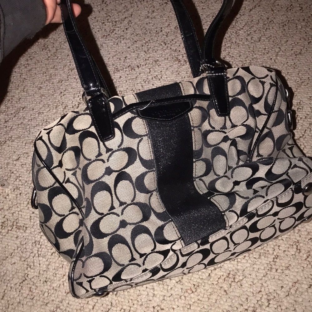 Coach purse F28505.